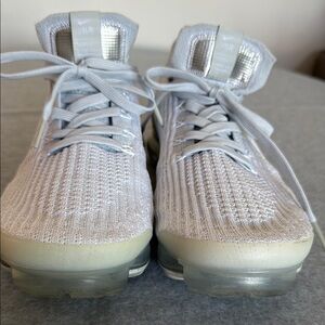 Nike VaporMax Flyknit Light Gray Sneakers